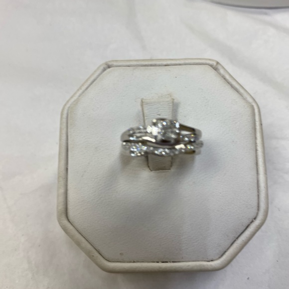 Jewelry - diamonds bridal set